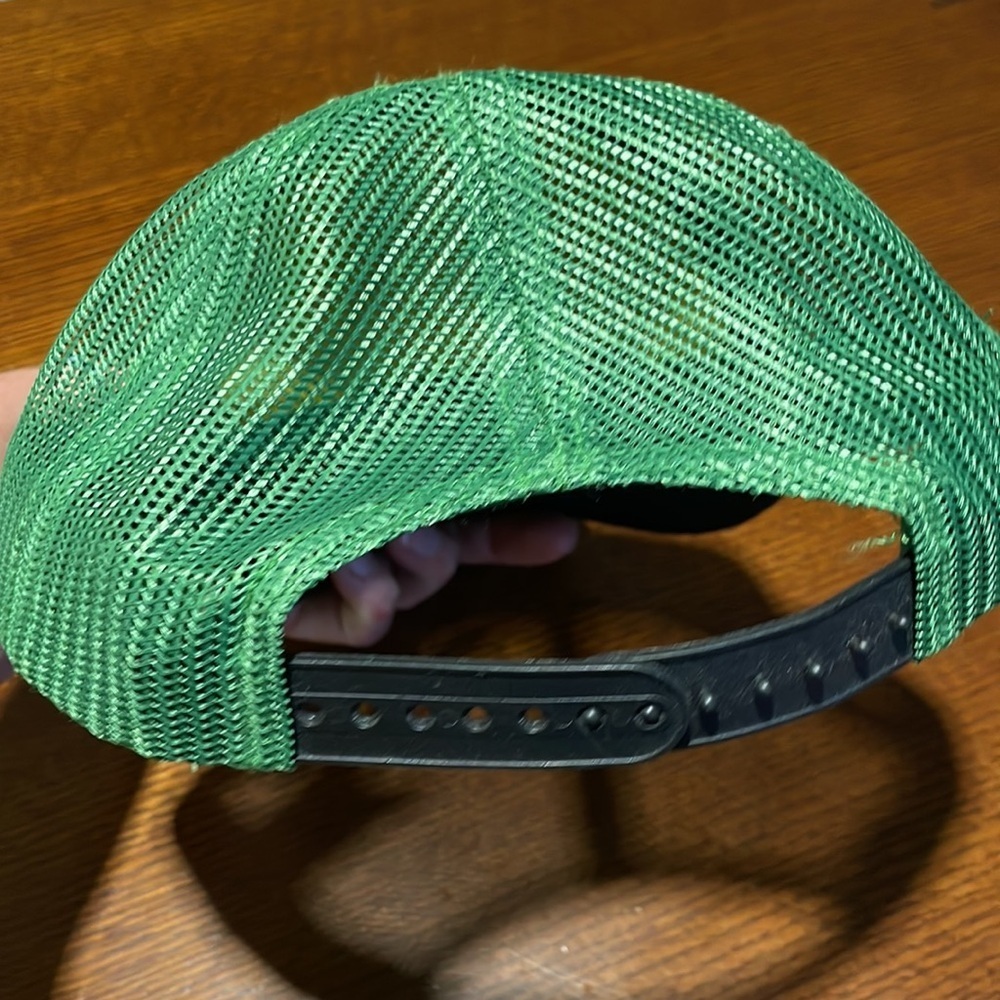 Classic John Deere trucker cap. Toddler size. Snap back. Adjustable - Picture 2 of 4